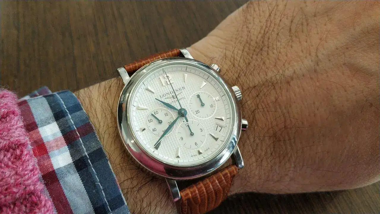 LONGINES CLOUS PARIS.jpg