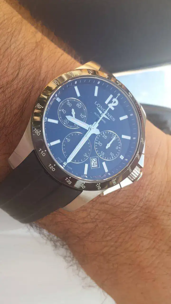 longines column.webp