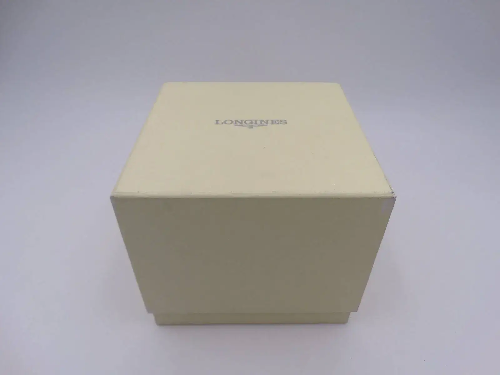 Longines Conquest Quartz 00165.webp