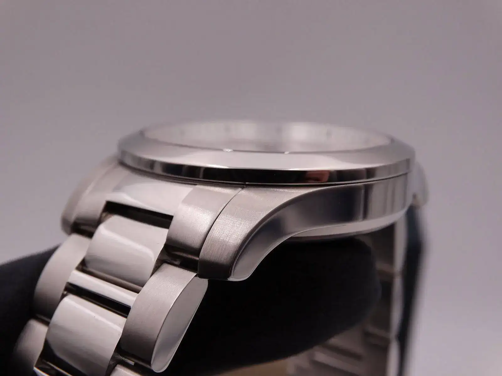 Longines Conquest Quartz 00183.webp