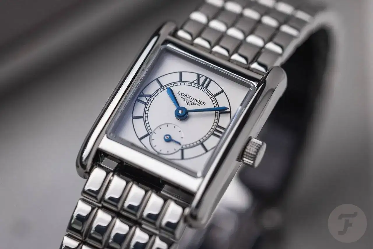 Longines-Dolce-Vita-Mini-8.webp