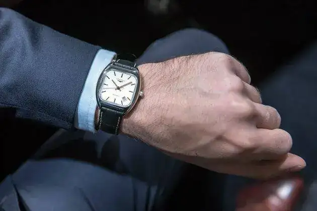 Longines-Heritage-1969_live_06-630x420.webp