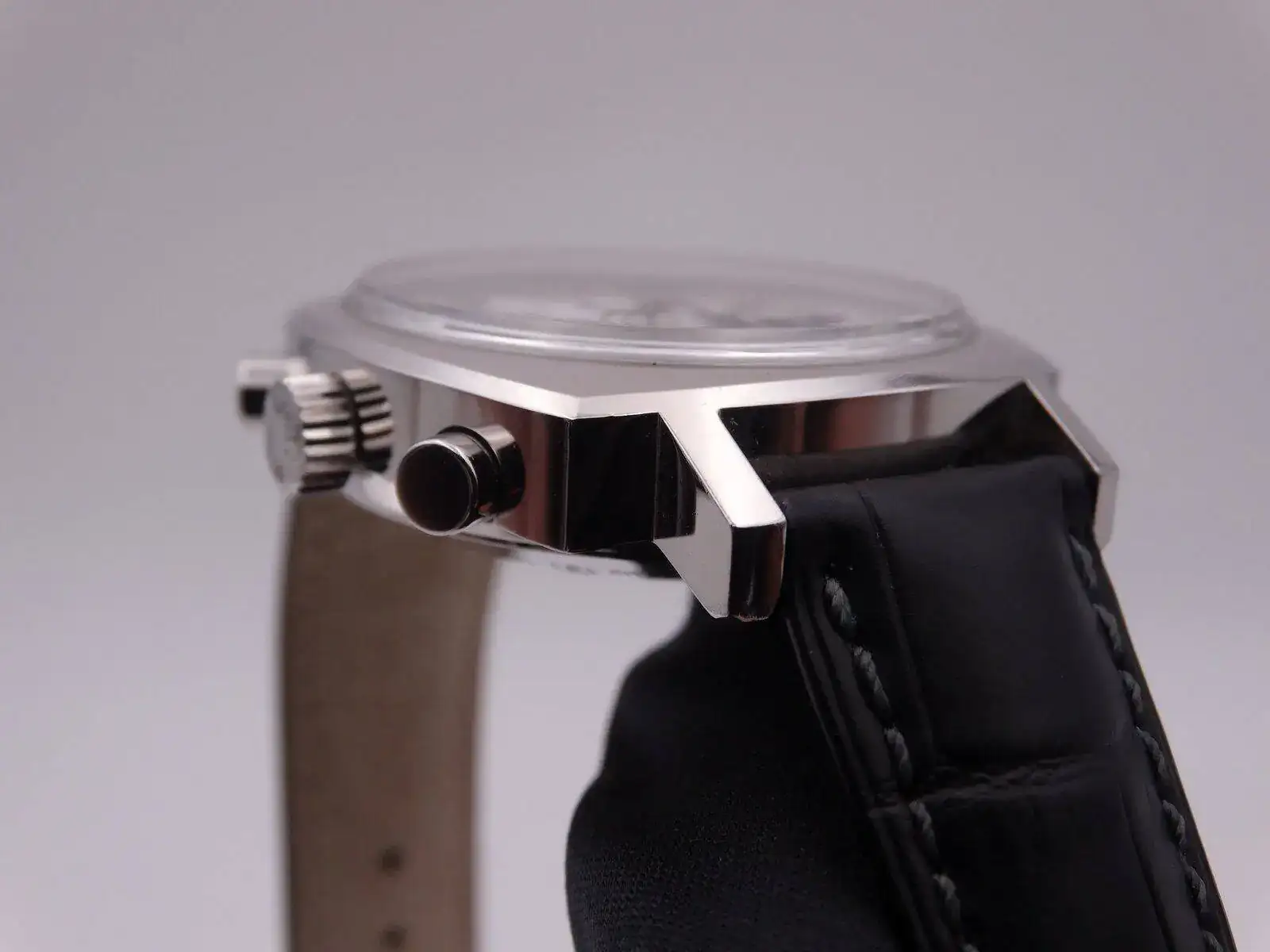 Longines Heritage 1973 Chronograph 03726.JPG