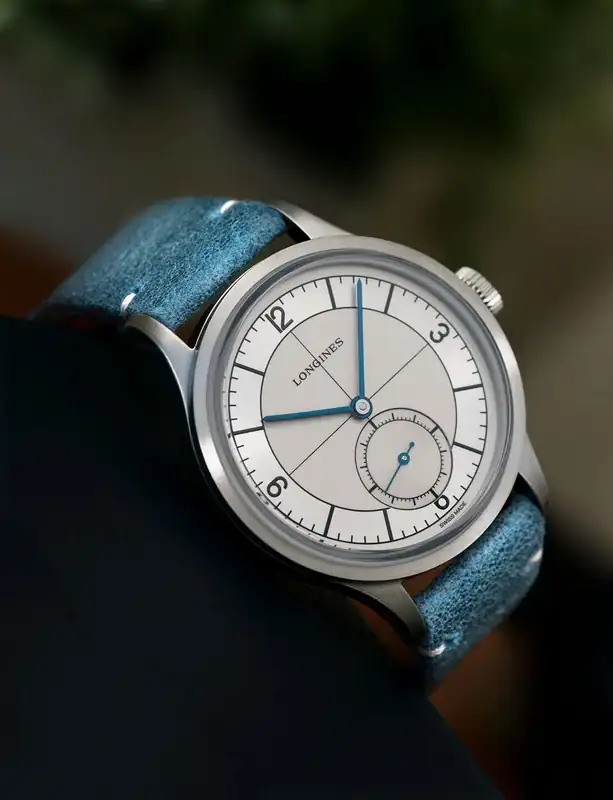 longines-Heritage-Classic-Sector-Dial-4.webp