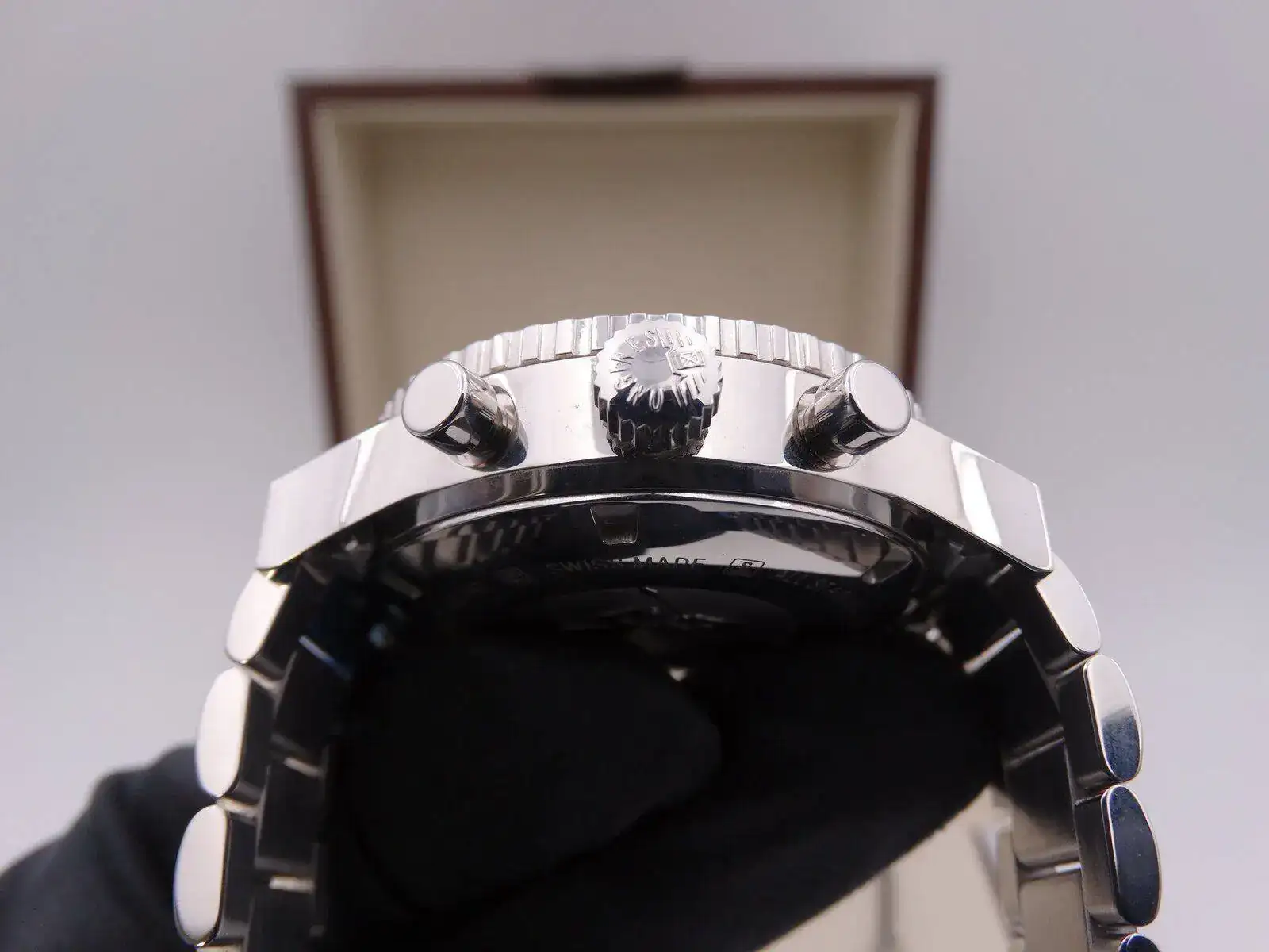 Longines Heritage Diver Chronograph 00092.webp