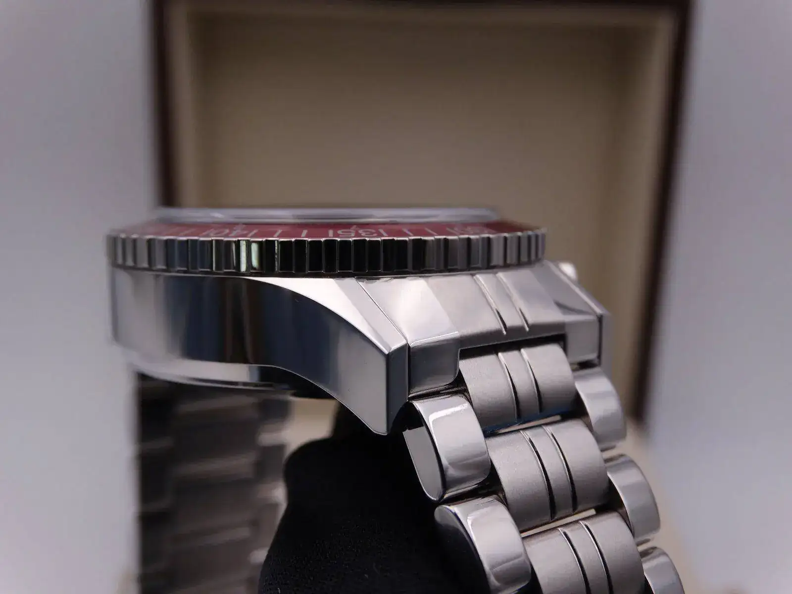 Longines Heritage Diver Chronograph 00099.webp