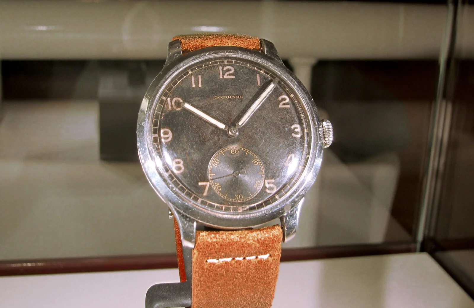 Longines-Heritage-Military-1938_5.webp
