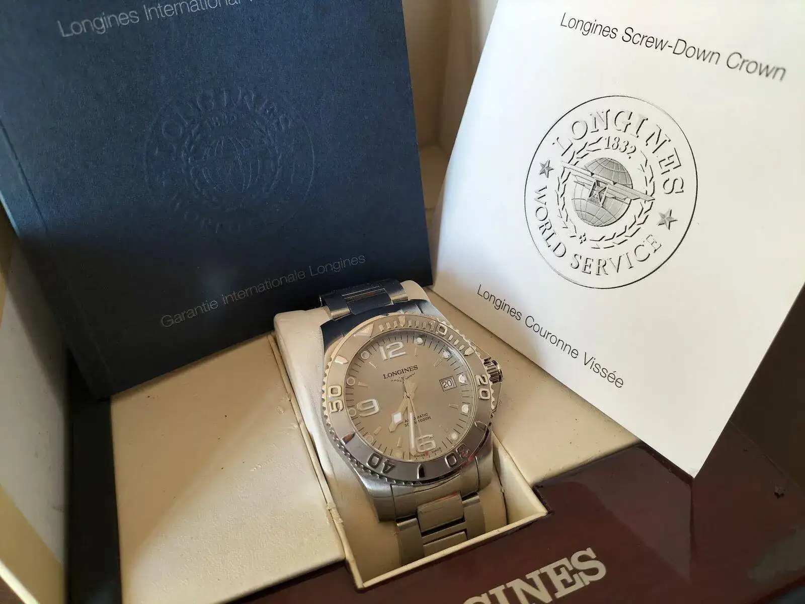 longines hydro grey 16.webp