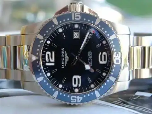 longines-hydroconquest-automatic-azul-3-ti.webp