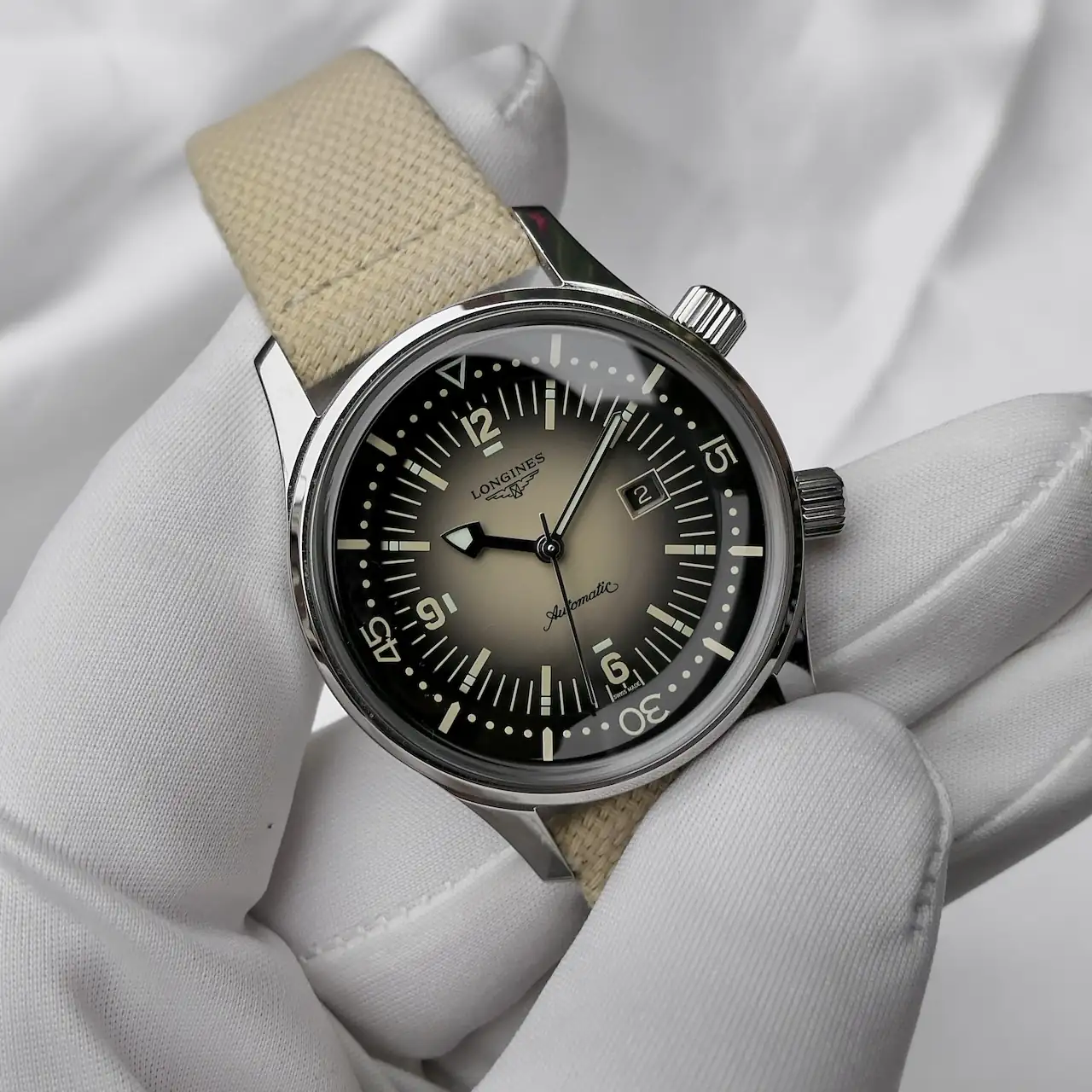 Longines-Legend-Diver-L33744302-14.webp