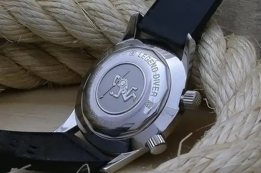 longines trasera.webp