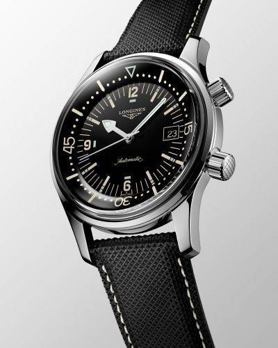 longines-watch-front-collection-the-longines-legend-diver-watch-l3-774-4-50-0-800x1000.jpg