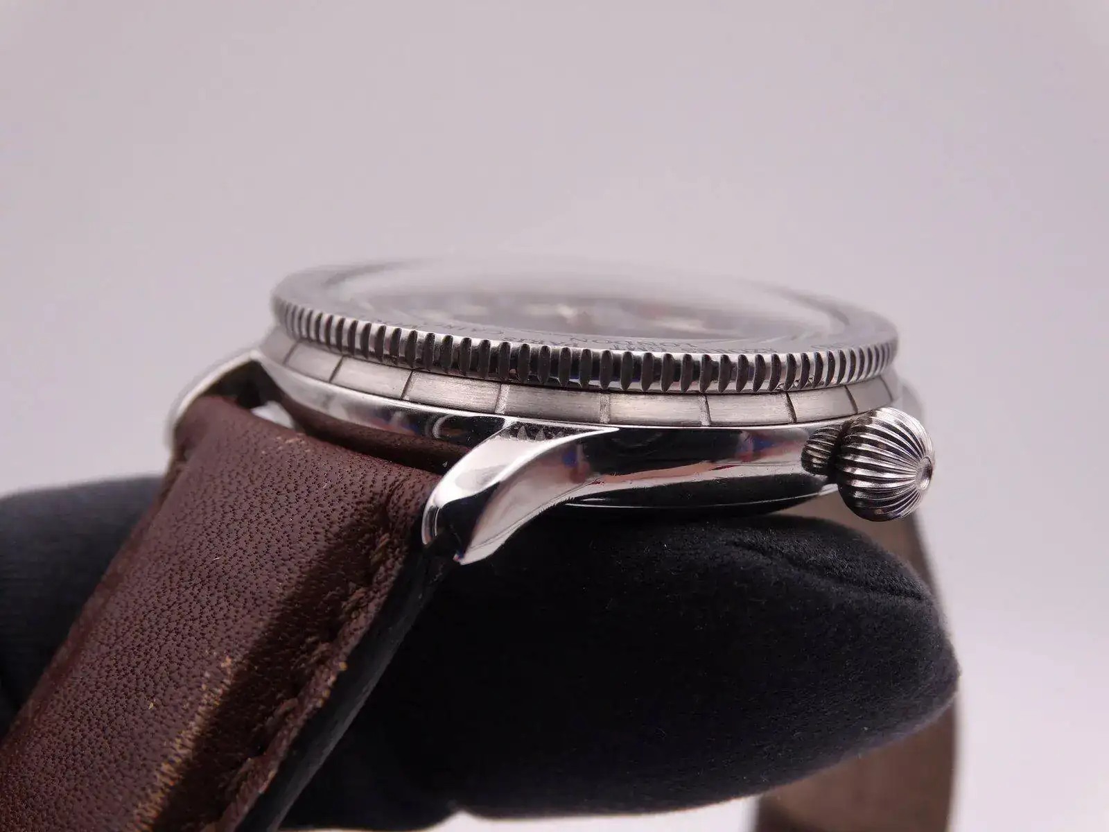 Longines Wolrdtime Automatic Limited 01505.webp