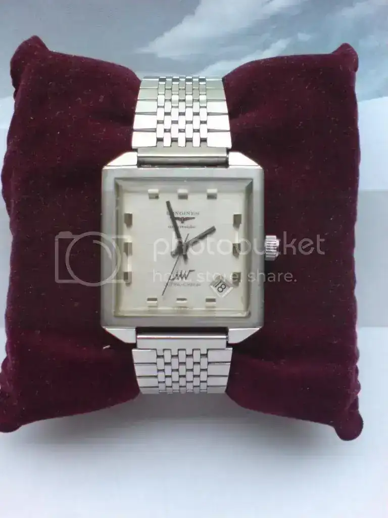 LonginesUltra-Chron.webp