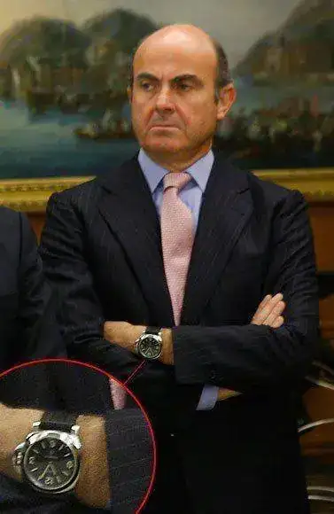 los_relojes_de_luis_de_guindos_8680_377x580.webp