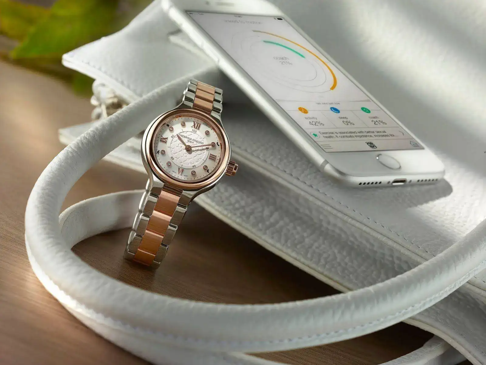 ltrow-Unveil-Horological-Smartwatch_FC-281WHD3ER2B.webp