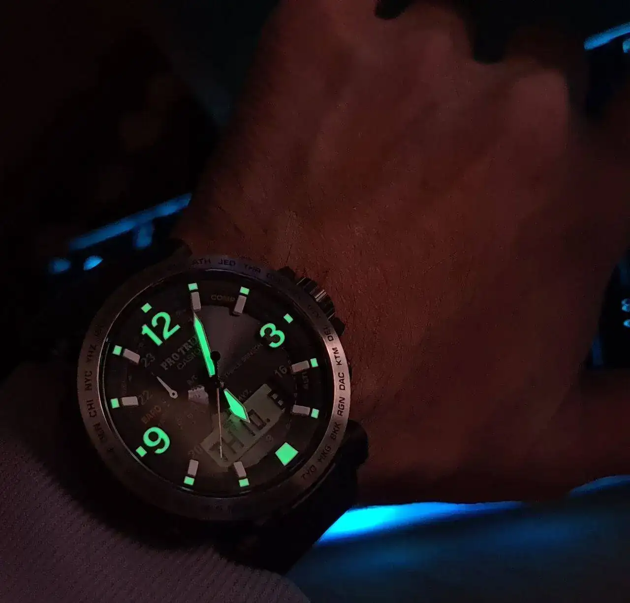 Lume PRW-6611Y 2.jpg