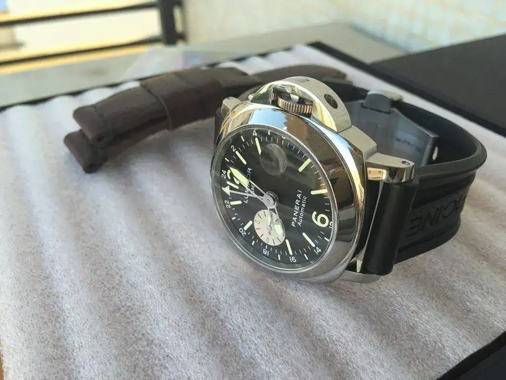 Luminor-Panerai-088-GMT-12.webp