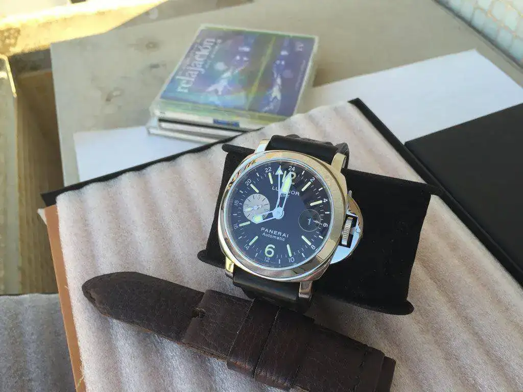 Luminor-Panerai-088-GMT-17.webp