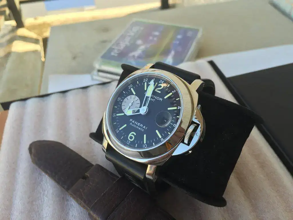 Luminor-Panerai-088-GMT-20.webp