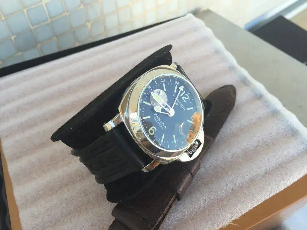 Luminor-Panerai-088-GMT-42.webp