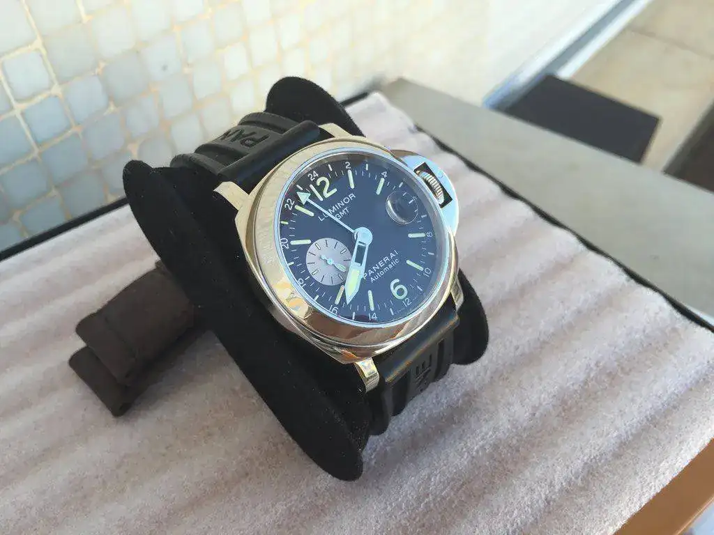 Luminor-Panerai-088-GMT-46.webp