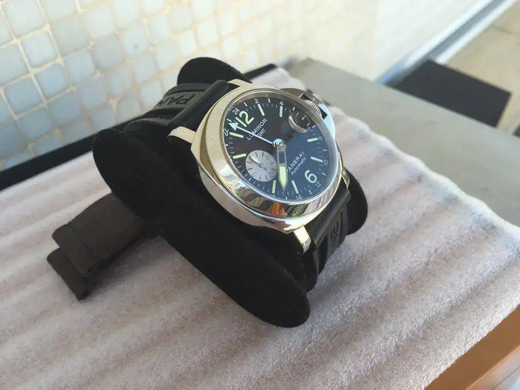 Luminor-Panerai-088-GMT-47.webp