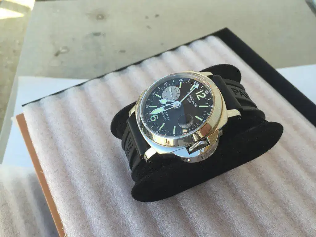 Luminor-Panerai-088-GMT-58.webp