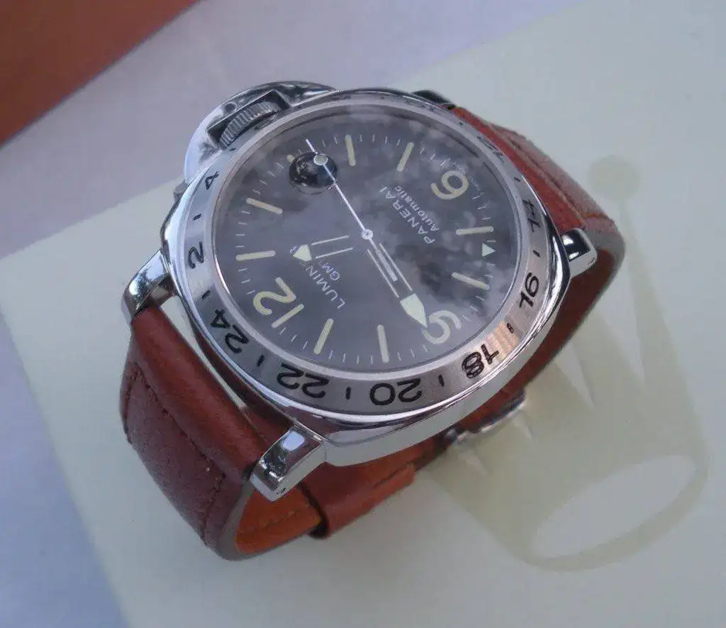 Luminor-Panerai-Pam-23A-07.webp