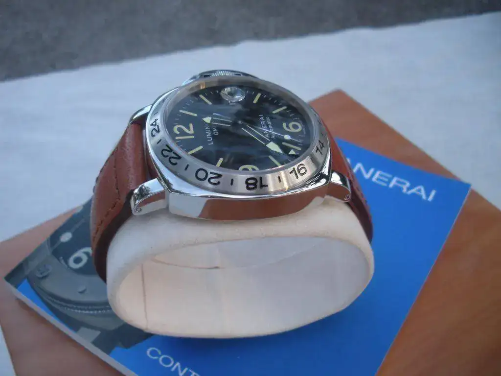 Luminor-Panerai-Pam-23A-22.webp