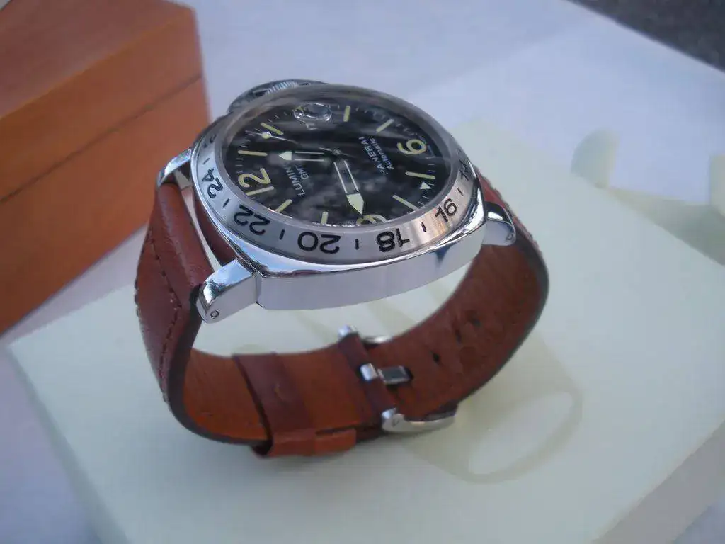 Luminor-Panerai-Pam-23A-37.webp