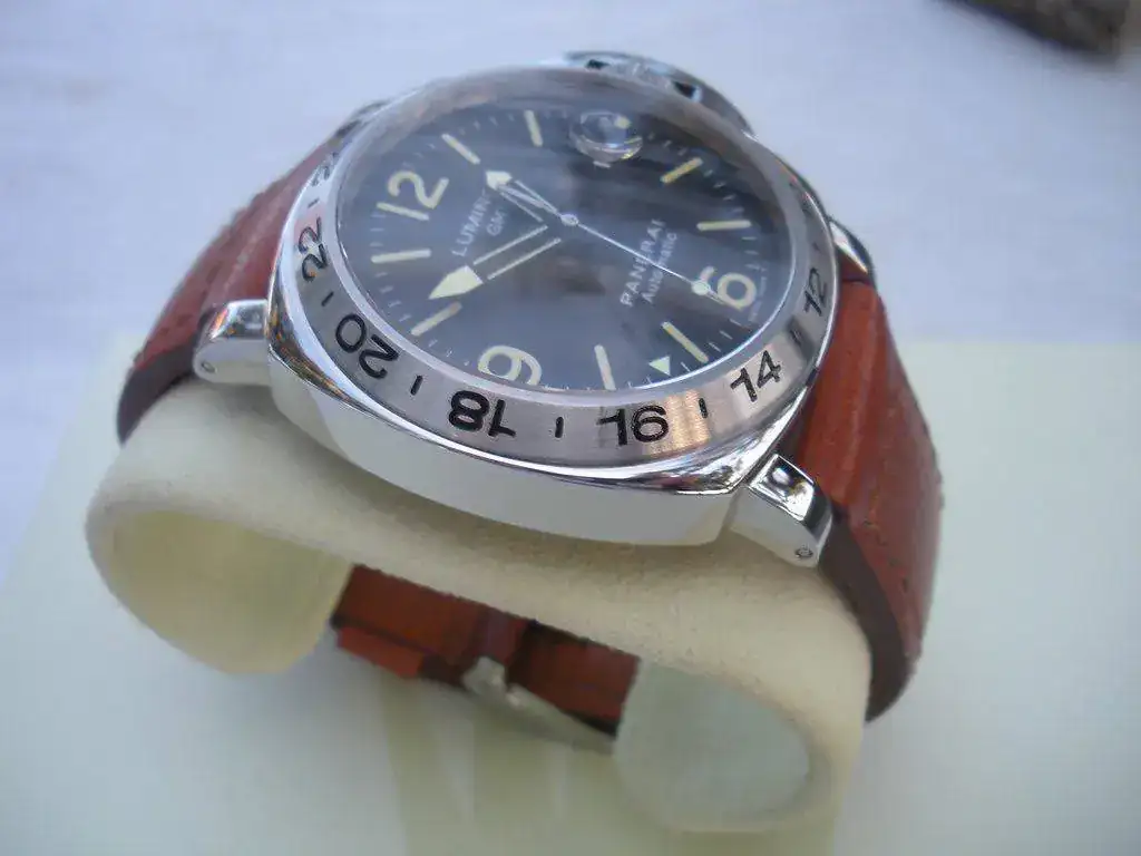Luminor-Panerai-Pam-23A-46.webp