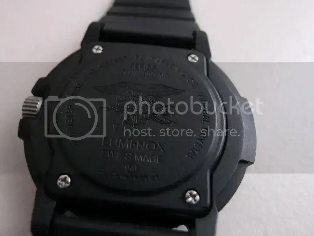 luminox-4_zpsd07b6bb5.webp