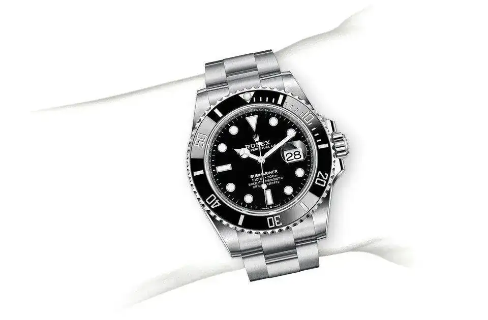m126610ln-0001_modelpage_on_wrist_landscape.webp