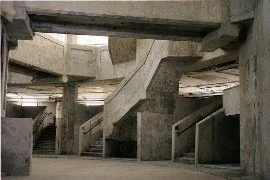 main%20building%20main%20room550.webp