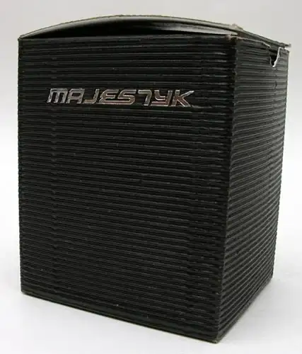 majestyk-retro-watch-1.webp