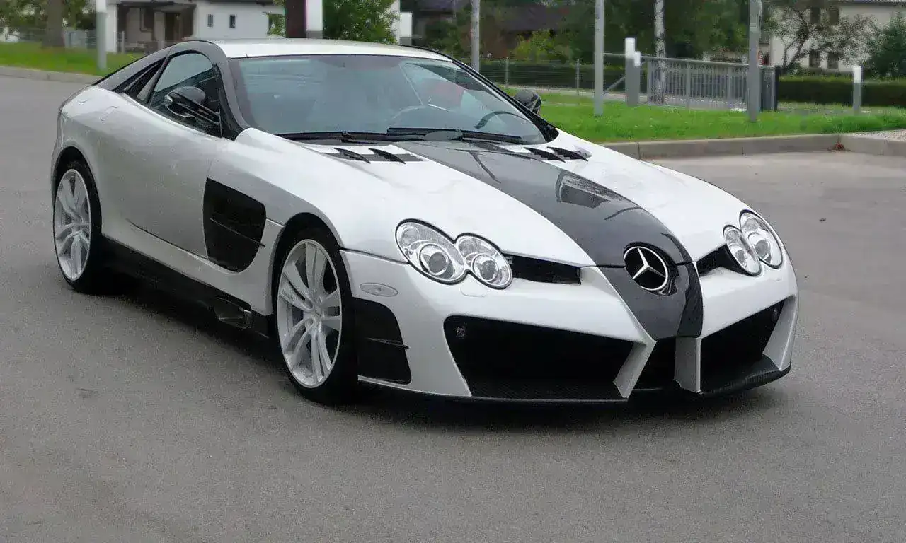 mansory-slr-renovatio-black-and-white-4.webp