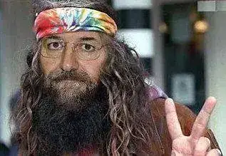Mariano+Rajoy+ahora+de+hippie.webp