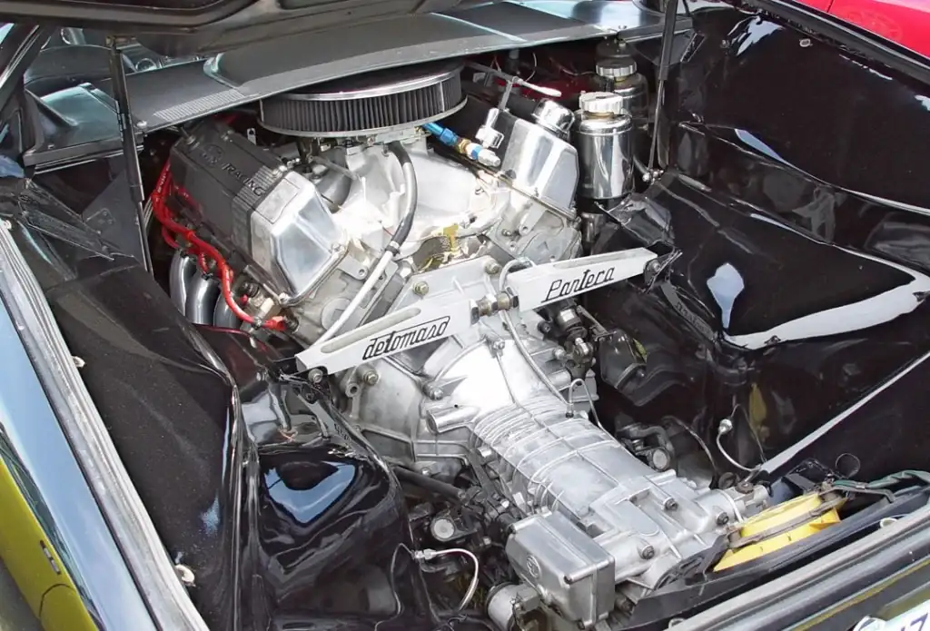 maso-Pantera-Engine-Bay-351-Cleveland-st1-1024x695.webp