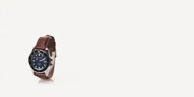 Massimo+dutti+reloj+dial+sport.webp