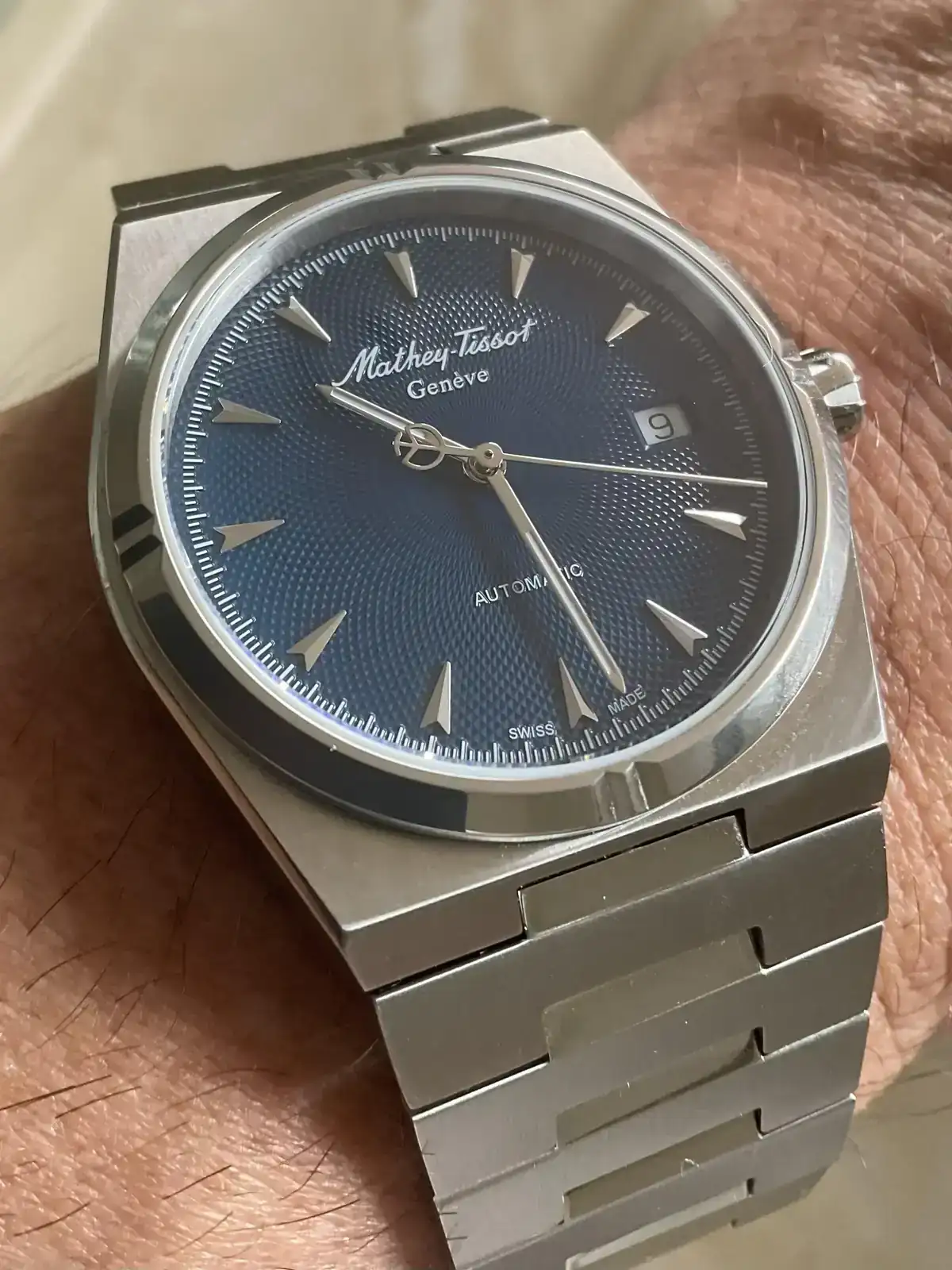 mathey-tissot-zeus-automatic-blue-dial-a-tissot-prx-v0-on9nd5fvd2cf1.webp