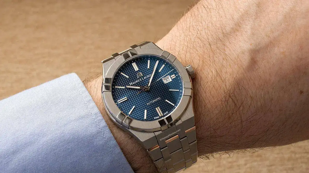 Maurice-Lacroix-Aikon-Automatic-11-Horas-y-Minutos.webp