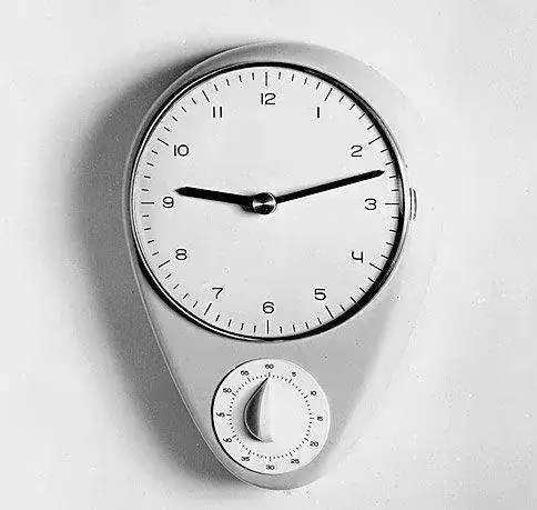 Max%20Bill%20Junghans.webp