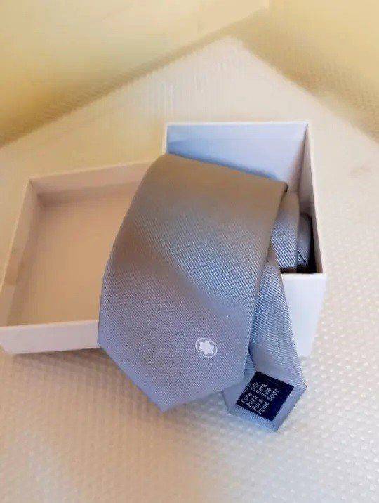 MB corbata gris i2035911243.jpg