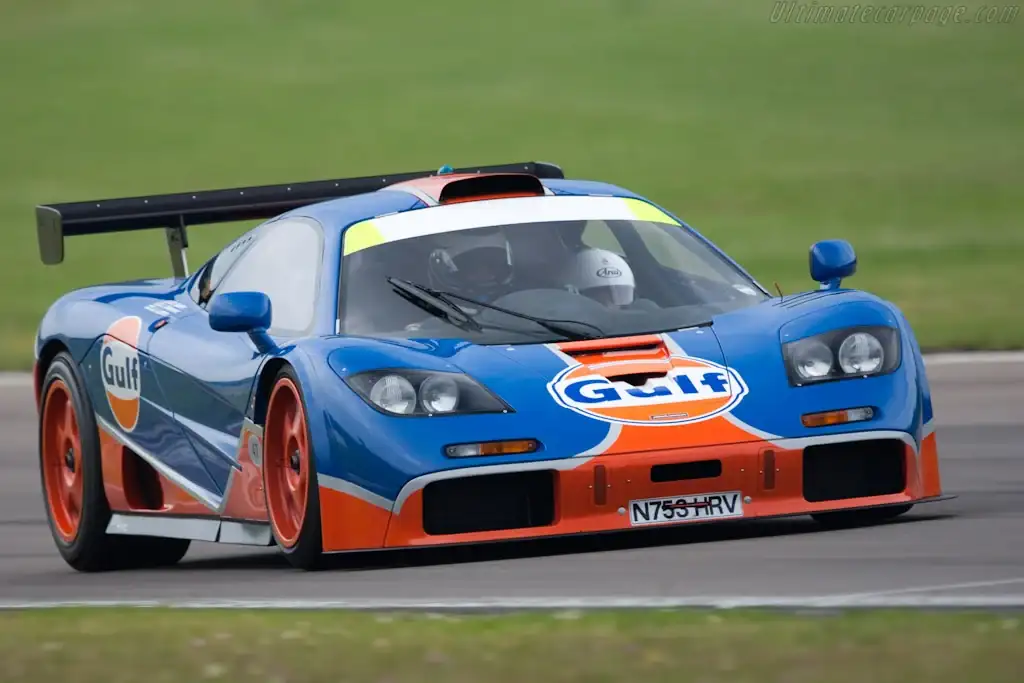 McLaren-F1-GTR_19.webp