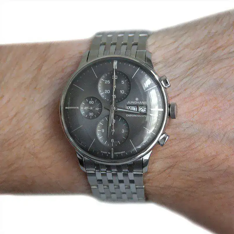meister-cronoscopio-027-432444-junghans.webp