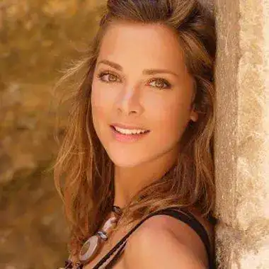Melissa+Theuriau001.webp