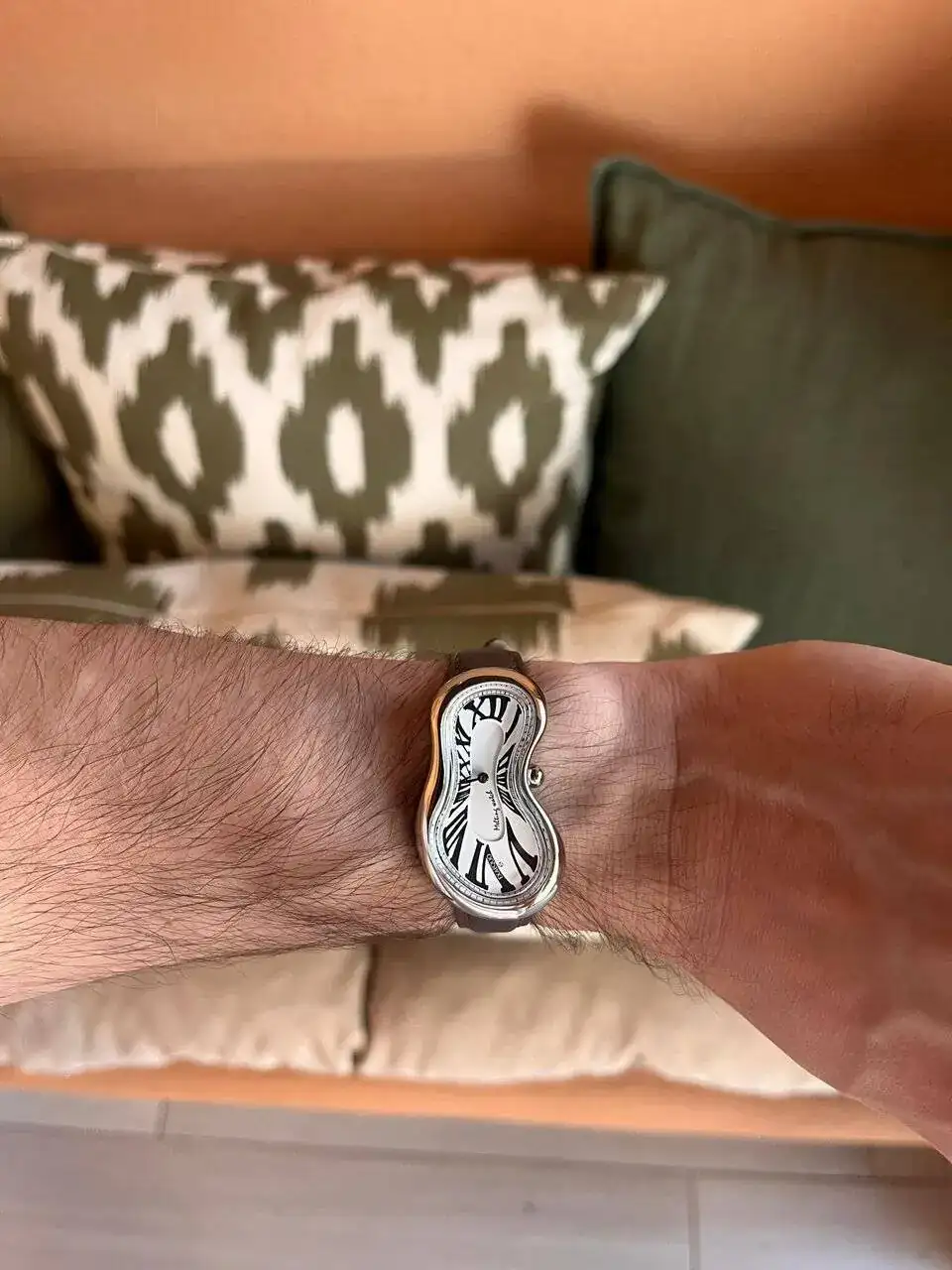 MELTING WATCH.webp