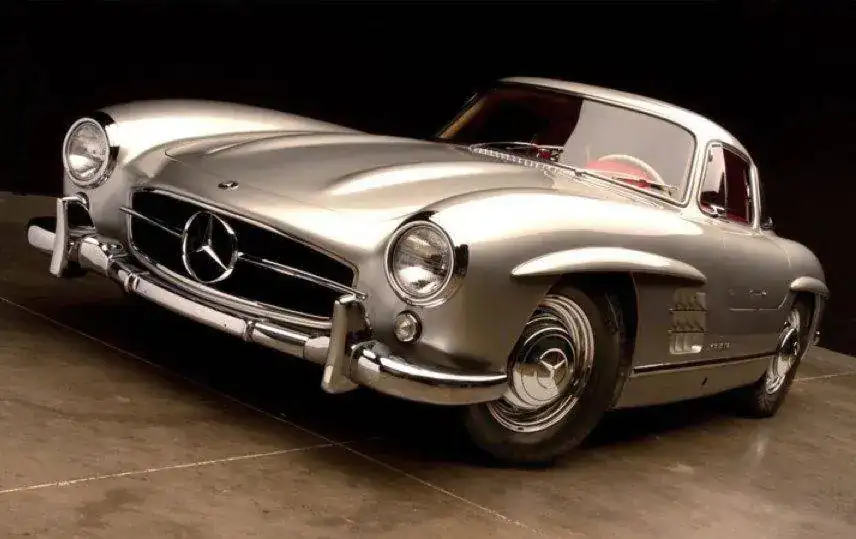 Mercedes-300SL-Gullwing-de-Clark-Gable.webp