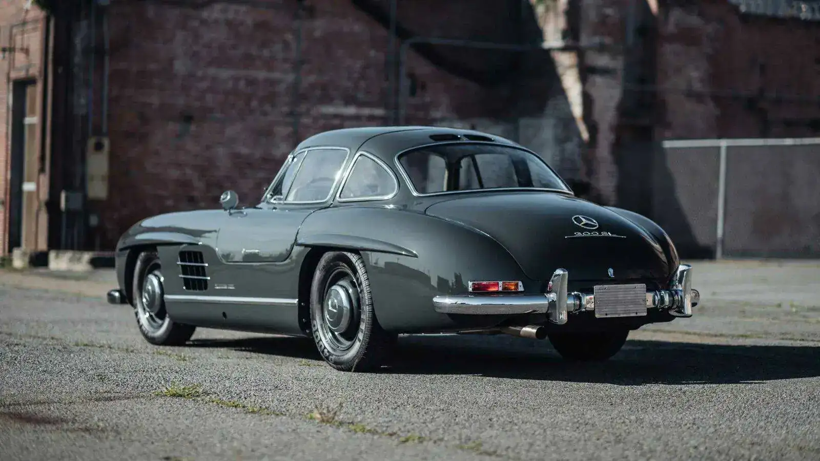 mercedes-benz-sl-300-gullwing-1956.webp